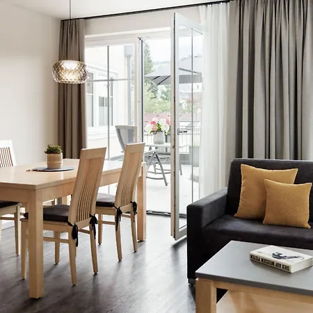 Daire Charly Kahr Family, Ski-in & Ski-out Schladming