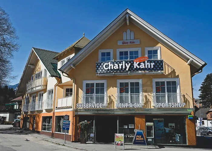 Charly Kahr Family, Ski-in & Ski-out * Schladming