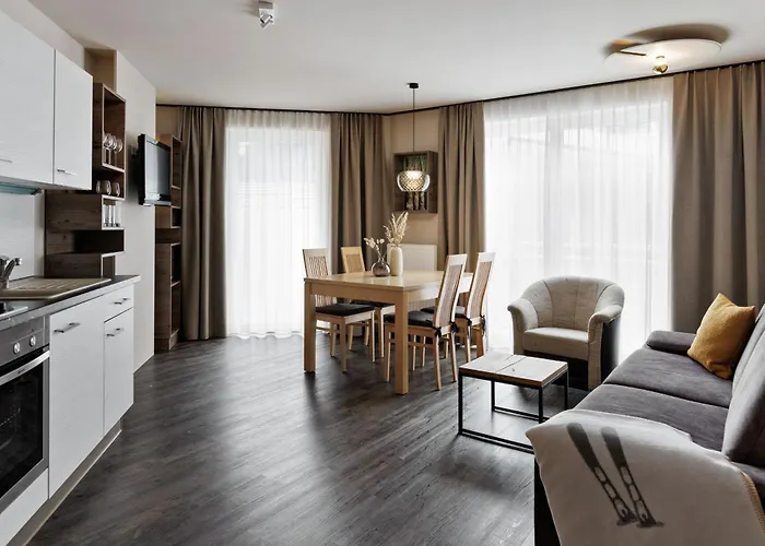 Charly Kahr Family, Ski-in & Ski-out Apartment